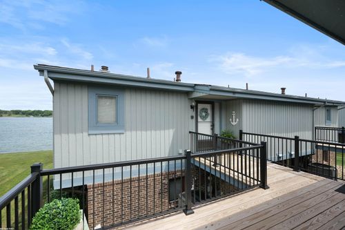 1715 River Rd, Saint Clair, MI, 48079-3547 | Card Image