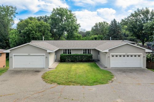 14815 County Road 5, Burnsville, MN, 55306-4810 | Card Image