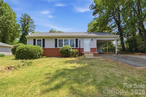 1323 Meadowbrook Cir, Salisbury, NC, 28144-2143 | Card Image