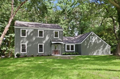 77 Westchester Dr, Rocky Point, NY, 11778-8875 | Card Image