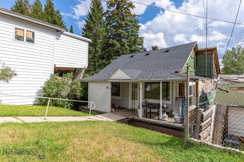 34 E Center St, Butte, MT, 59701-8402 | Card Image