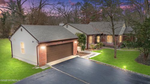 1 Dominion Dr, Jackson, NJ, 08527-3768 | Card Image