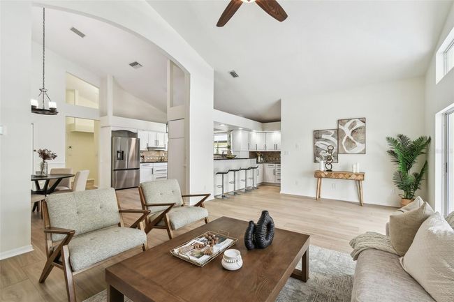 17515 Edinburgh Dr, House other with 4 bedrooms, 4 bathrooms and null parking in Tampa FL | Image 9