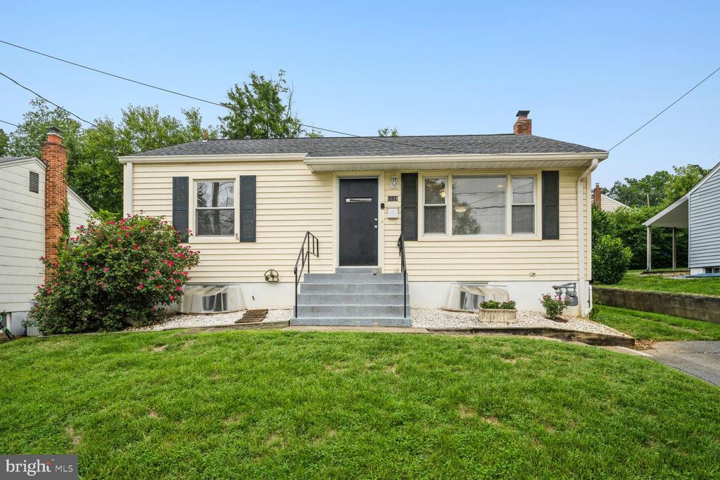 Iroquois St, College Park, MD 20740