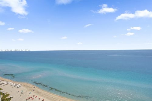 2604-17901 Collins Ave, Sunny Isles Beach, FL, 33160-5675 | Card Image