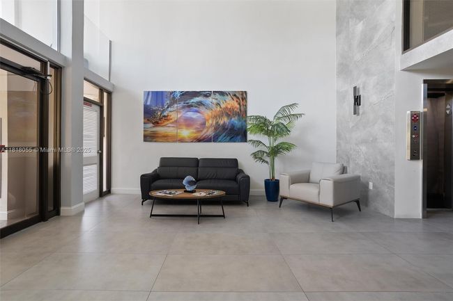 APT-108 - 4000 Ne 170 Th St, Condo with 3 bedrooms, 2 bathrooms and null parking in North Miami Beach FL | Image 37