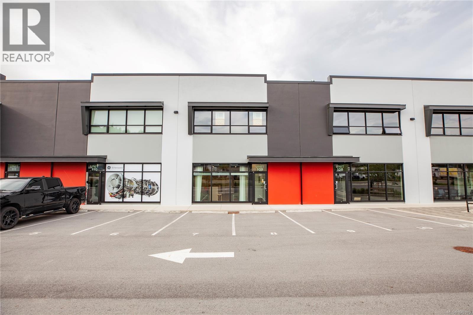 Commercial Sale in Colwood