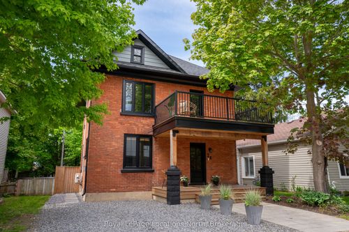 {{alt}} | Card Image