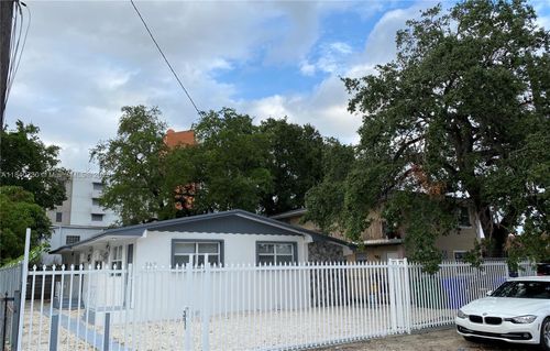 365-365 Ne 55th Ter, Miami, FL, 33137-2534 | Card Image