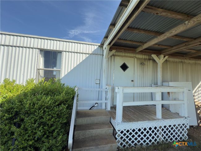 406 Jonah Ln, House other with 2 bedrooms, 2 bathrooms and null parking in Mcgregor TX | Image 5