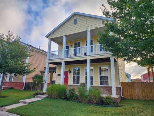 638 N Longfellow Ln, Fayetteville, AR, 72704-7543 | Card Image