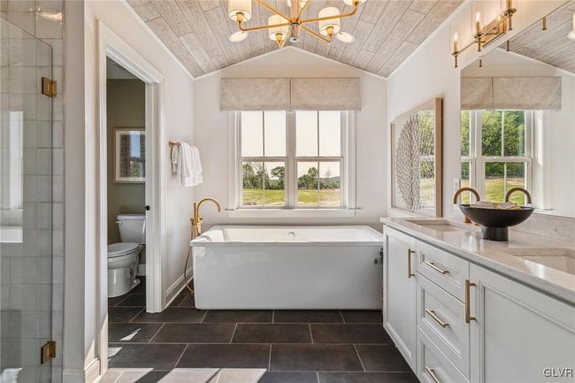 Owner's Bath with Optional Soaking tub | Image 27