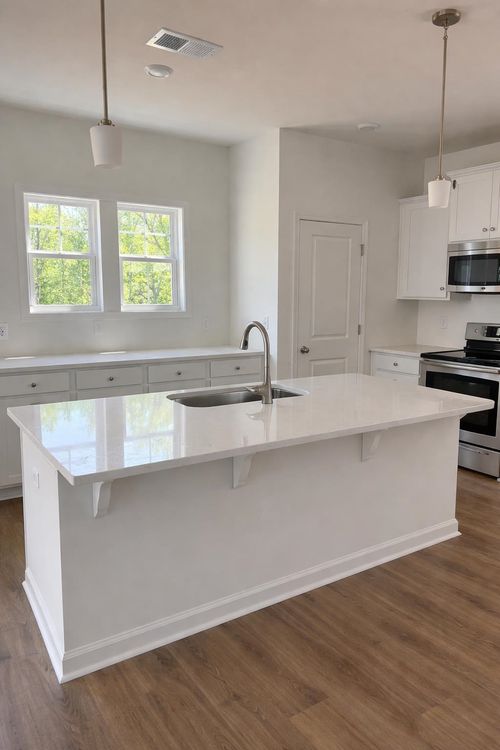 5091 Sunnycreek Dr, Boiling Springs, SC, 29316-6701 | Card Image