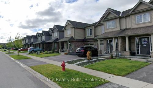 542 Julia Dr, Welland, ON, L3C0G7 | Card Image