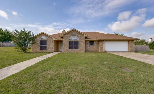 303 Bryant St, Pottsboro, TX, 75076-7457 | Card Image