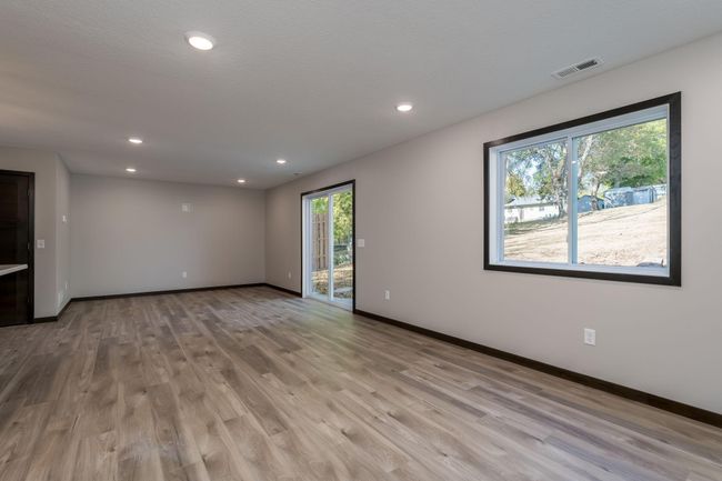 A - 210 Main St W, Home with 3 bedrooms, 4 bathrooms and null parking in Elysian MN | Image 12