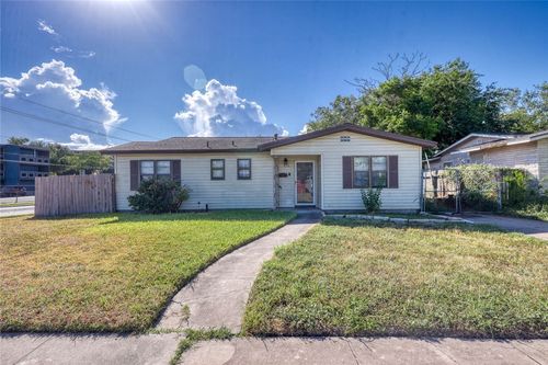 813 Rosedale Dr, Corpus Christi, TX, 78411-2511 | Card Image