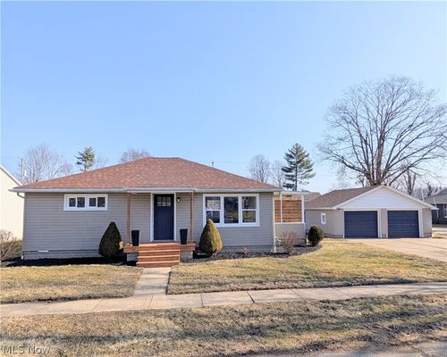 317 Maple St, Gnadenhutten, OH, 44629-5021 | Card Image