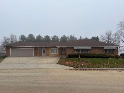 13 S Stanton St, SHANNON, IL, 61078-9309 | Card Image