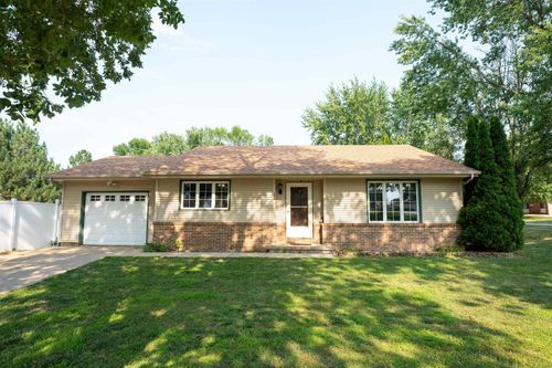 180 11th Ave Se, Le Mars, IA, 51031-1773 | Card Image