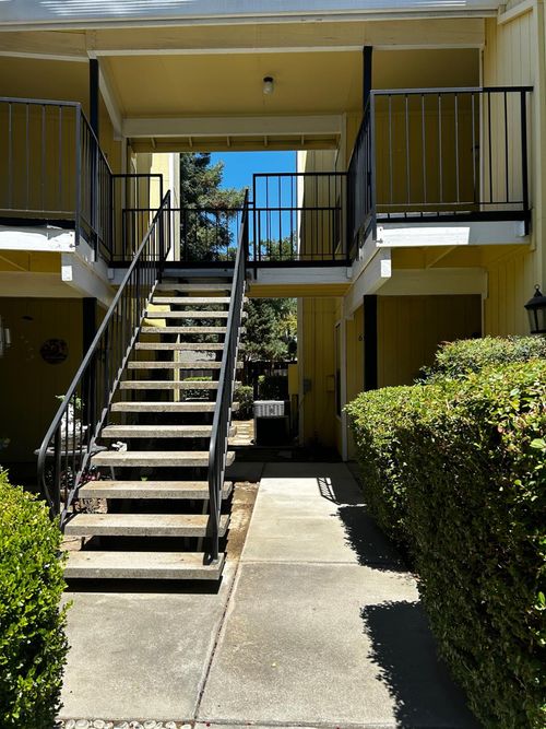 64-1311 W Century Blvd, Lodi, CA, 95242-4529 | Card Image