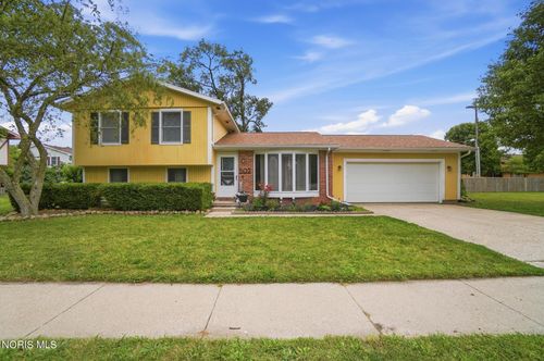 502 Mckinley Dr, Bowling Green, OH, 43402-1533 | Card Image
