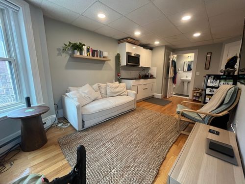 apt-13-302 Newbury St, Boston, MA, 02115-2850 | Card Image