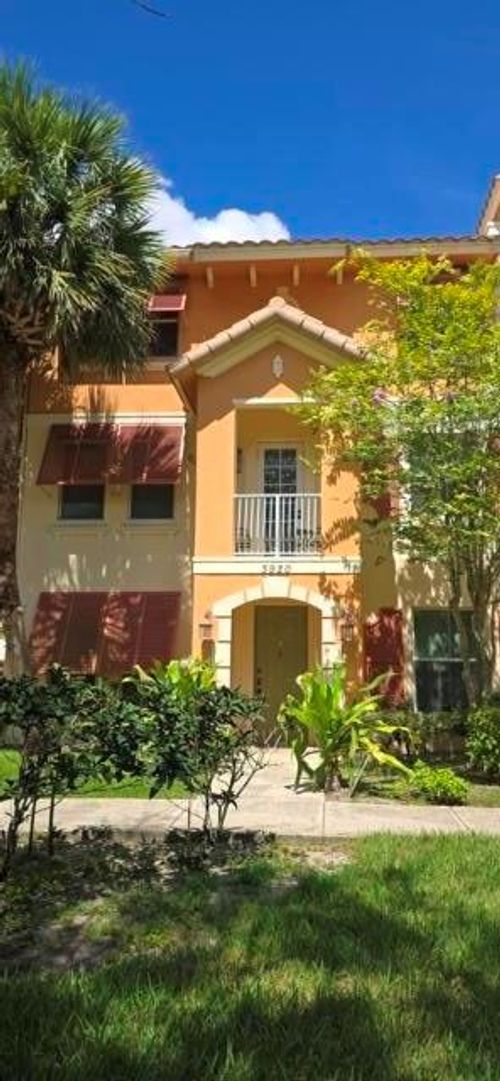 3920 Laurel Ln, Coconut Creek, FL, 33073-4482 | Card Image