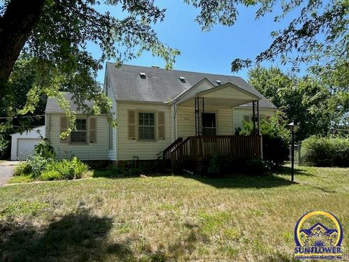 3022 Se Colorado Ave, Topeka, KS, 66605-2509 | Card Image