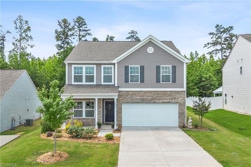 3480 Vickrey Meadow Dr, High Point, NC, 27260-2709 | Card Image