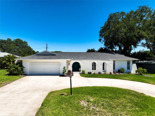 2250 Watrous Dr, DUNEDIN, FL, 34698-2240 | Card Image