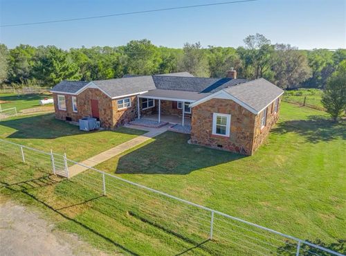 17495 Highway 19, Lindsay, OK, 73052-9284 | Card Image