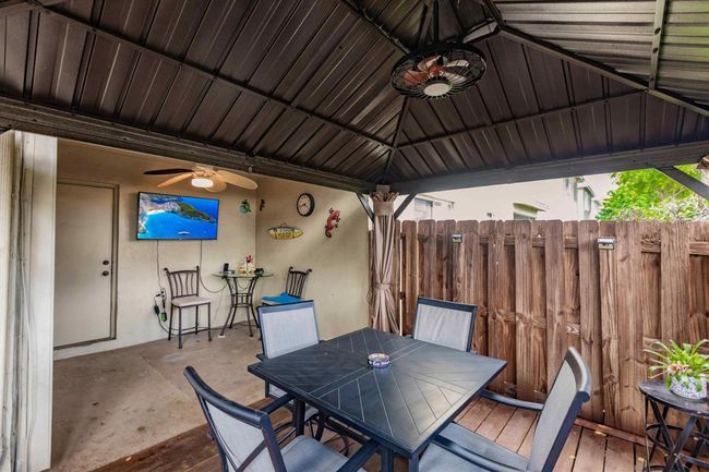 5900 - 5900 S Golden Beauty Ln, Condo with 3 bedrooms, 3 bathrooms and null parking in Tamarac FL | Image 27