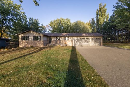 26760 Riverside Dr, Fergus Falls, MN, 56537-8033 | Card Image