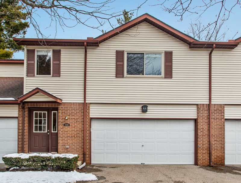 Lake Pine Dr, Whitmore Lake, MI 48189