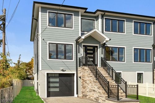 a-25 Pulaski Ave, Wallington, NJ, 07057-1311 | Card Image