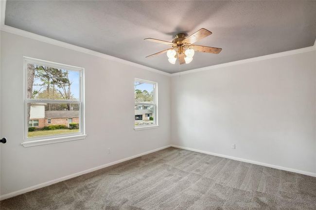 Much of natural light comes through the windows. | Image 28