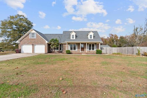 15153 New Cut Rd, Athens, AL, 35611-0330 | Card Image