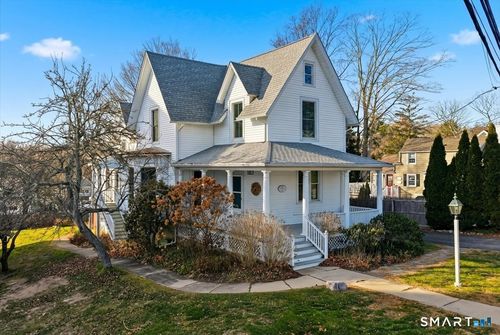 35 Prospect St, Essex, CT, 06426-1031 | Card Image