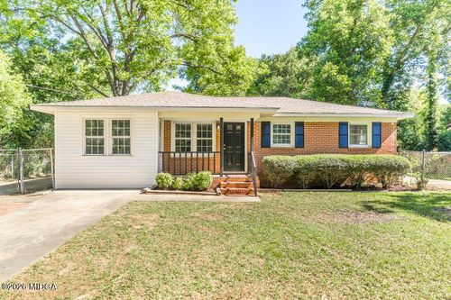 96 Ravenwood Way, Warner Robins, GA, 31093-2215 | Card Image
