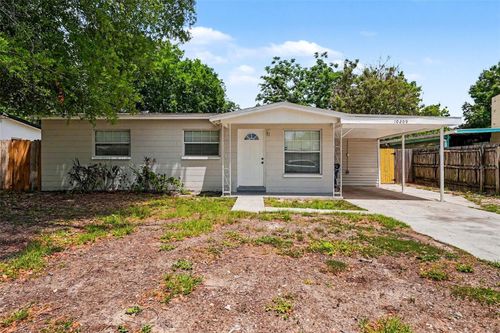 10209 N 28th St, TAMPA, FL, 33612-7107 | Card Image