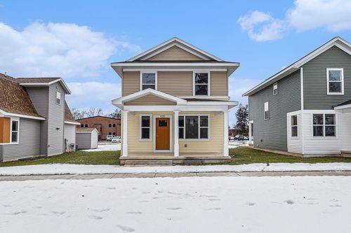 2059 Linden Ave Se, Grand Rapids, MI, 49507-3271 | Card Image