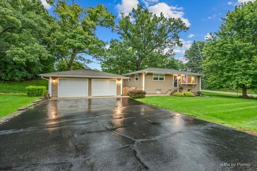 12 Oak Dr, Oakwood Hills, IL, 60013-1142 | Card Image