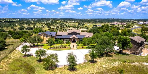 439 W Boot Ranch Rdg, Fredericksburg, TX, 78624-7868 | Card Image