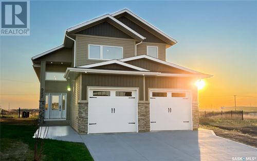922 Bentley Manor, Saskatoon, SK, S7L6P5 | Card Image