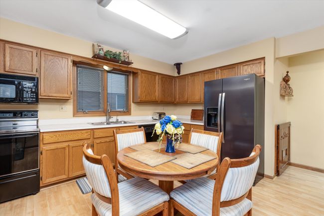 17047 Quarry St, House other with 3 bedrooms, 3 bathrooms and null parking in Riverview MI | Image 16