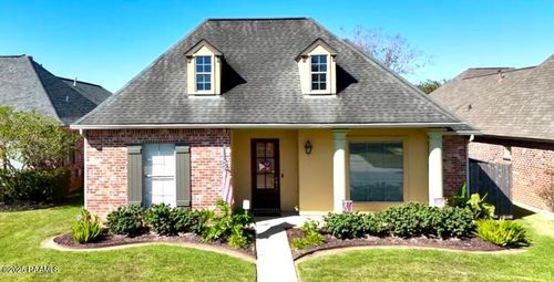 106 Saint Martinique Ln, Lafayette, LA, 70508-6557 | Card Image