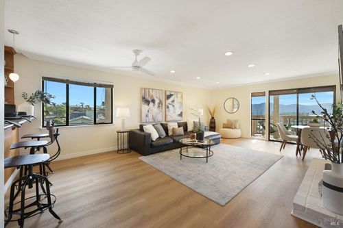 60 Marinero Cir, Tiburon, CA, 94920-1633 | Card Image