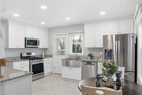 537 Timothy Ave, Norfolk, VA, 23505-2119 | Card Image