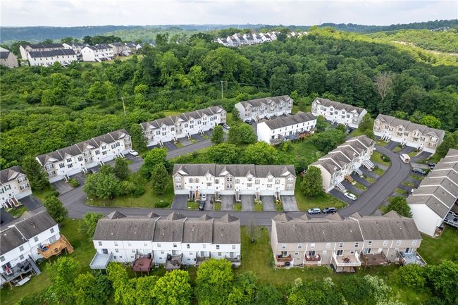 206 Mountain Dr, Townhouse with 3 bedrooms, 3 bathrooms and 2 parking in Carnegie PA | Image 36